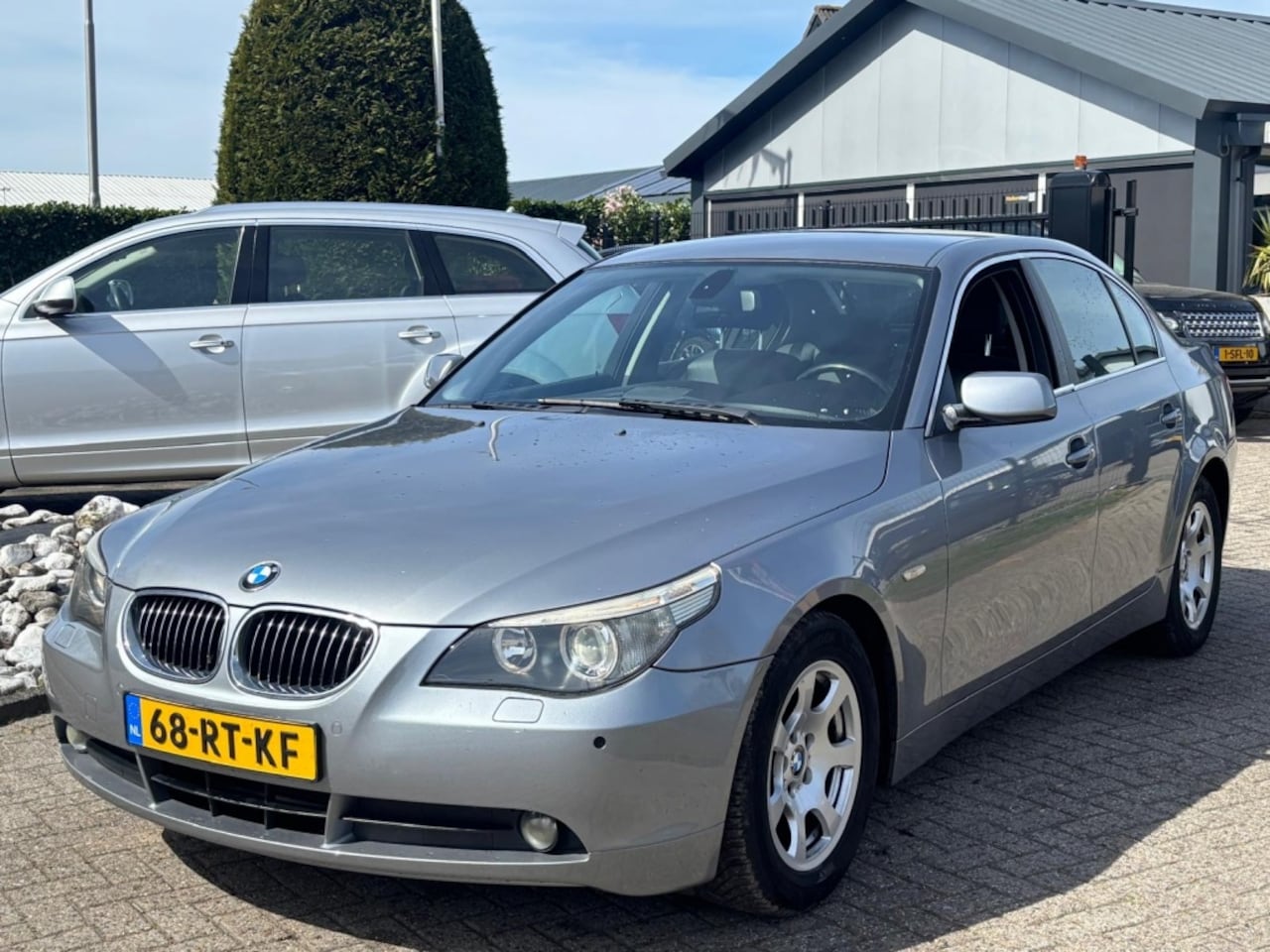 BMW 5-serie - 523I Sedan Executive Xenon Automaat 6-Cilinder - AutoWereld.nl