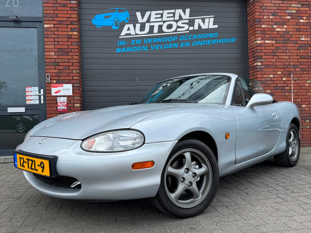 Mazda MX-5 - 1.6i Nette Staat Goed Onderhouden - AutoWereld.nl