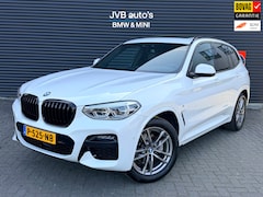 BMW X3 - XDrive20i M-sport, panoramadak, trekhaak, HUD