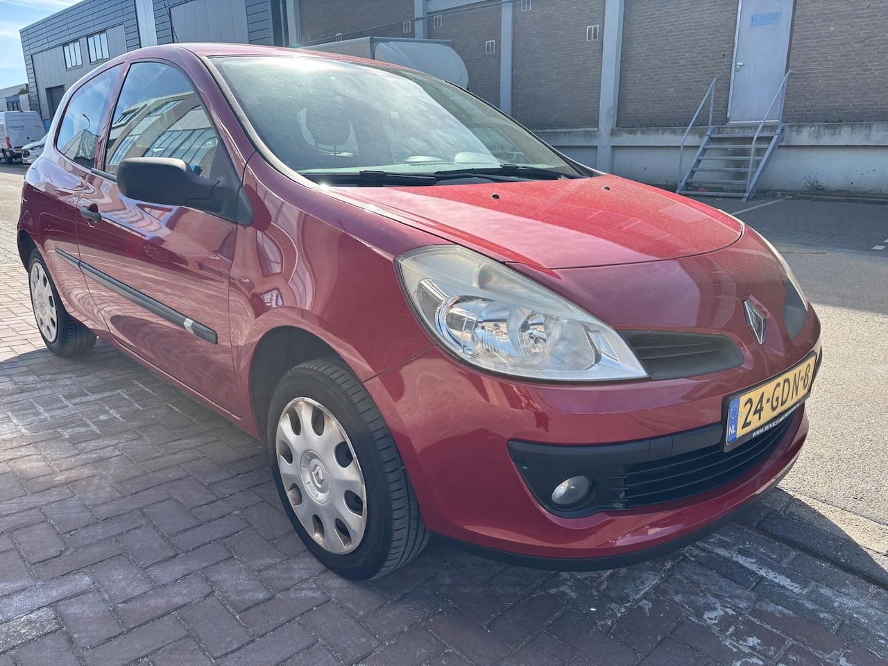 Renault Clio - 1.2-16V Special Line / Airco / Elek ramen - AutoWereld.nl