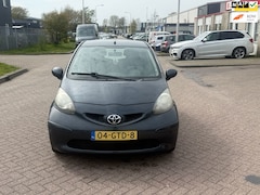 Toyota Aygo - 1.0-12V +