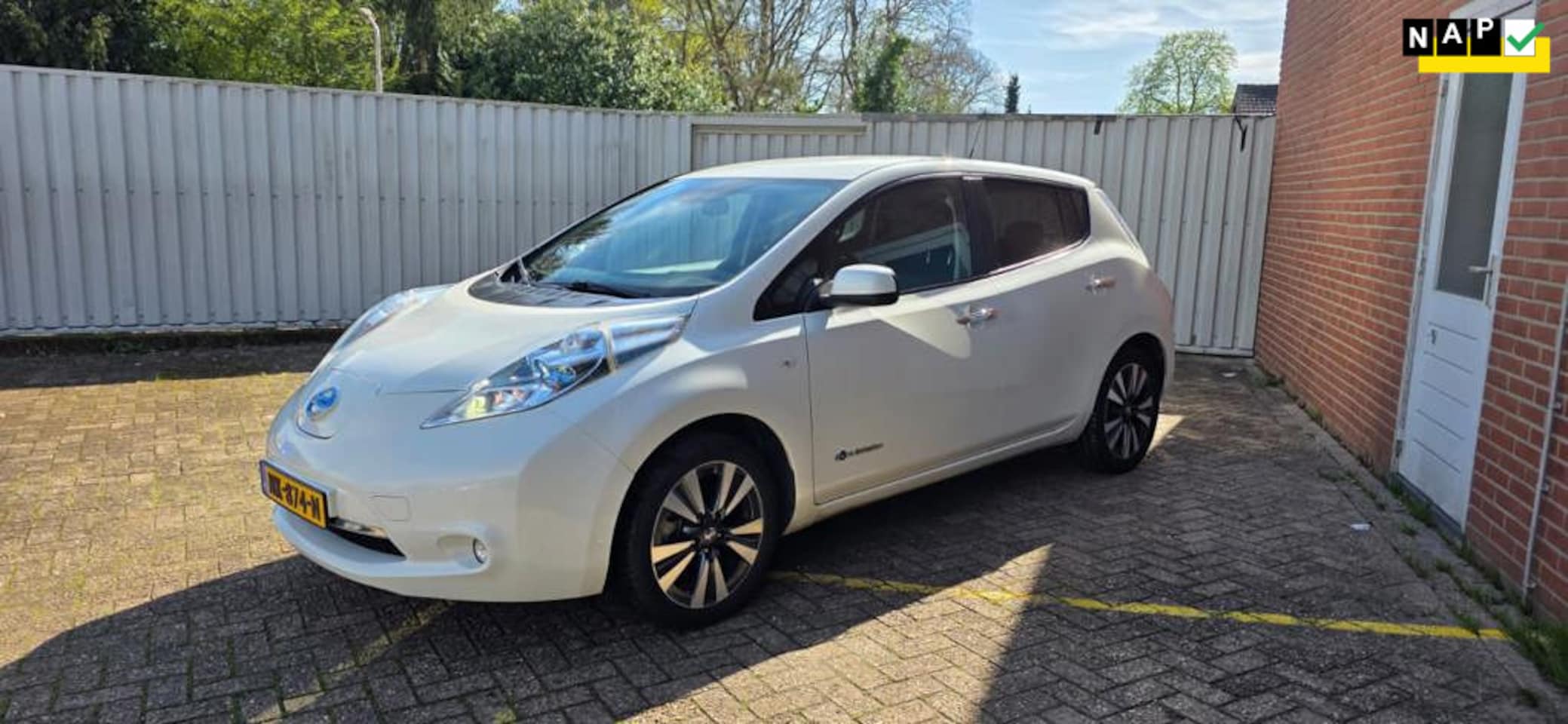 Nissan LEAF - Tekna 30 kWh Full Option 360Camera Bose Sound - AutoWereld.nl