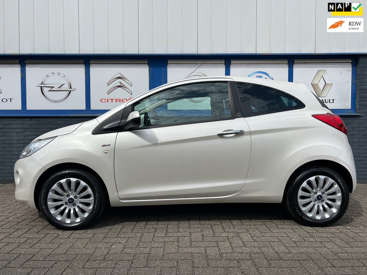 Ford Ka - 1.2 Titanium X start/stop 2015 85000km 5950eu - AutoWereld.nl