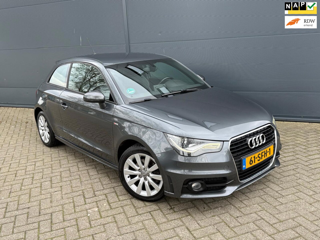 Audi A1 - 1.4 TFSI 119g. S Line edition/Automaat/Navi/cruise/bluetooth/airco/parkeersensoren - AutoWereld.nl