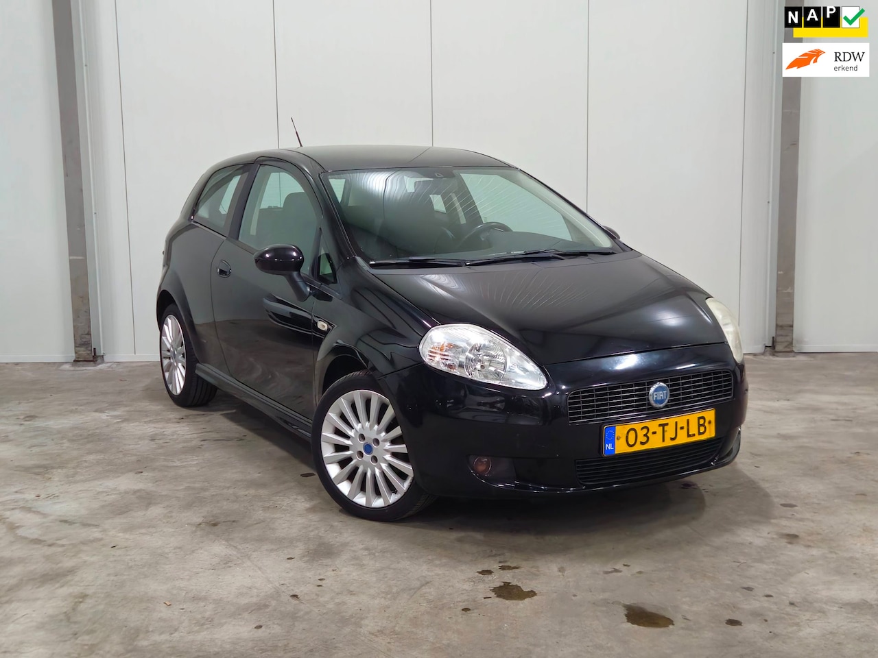 Fiat Grande Punto - 1.4-16V Sport | APK | AIRCO - AutoWereld.nl