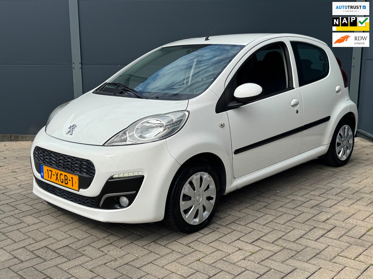 Peugeot 107 - 1.0 Active / 5 Deurs / Airco / Nap - AutoWereld.nl