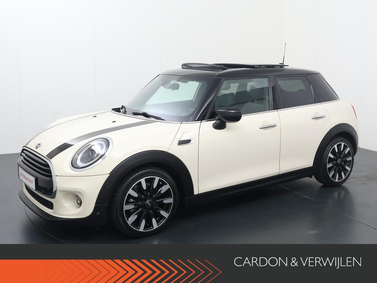 MINI Cooper - Mini 1.5 Salt | 136 PK | Automaat | Panoramadak | Climate control | Apple Carplay/Android - AutoWereld.nl