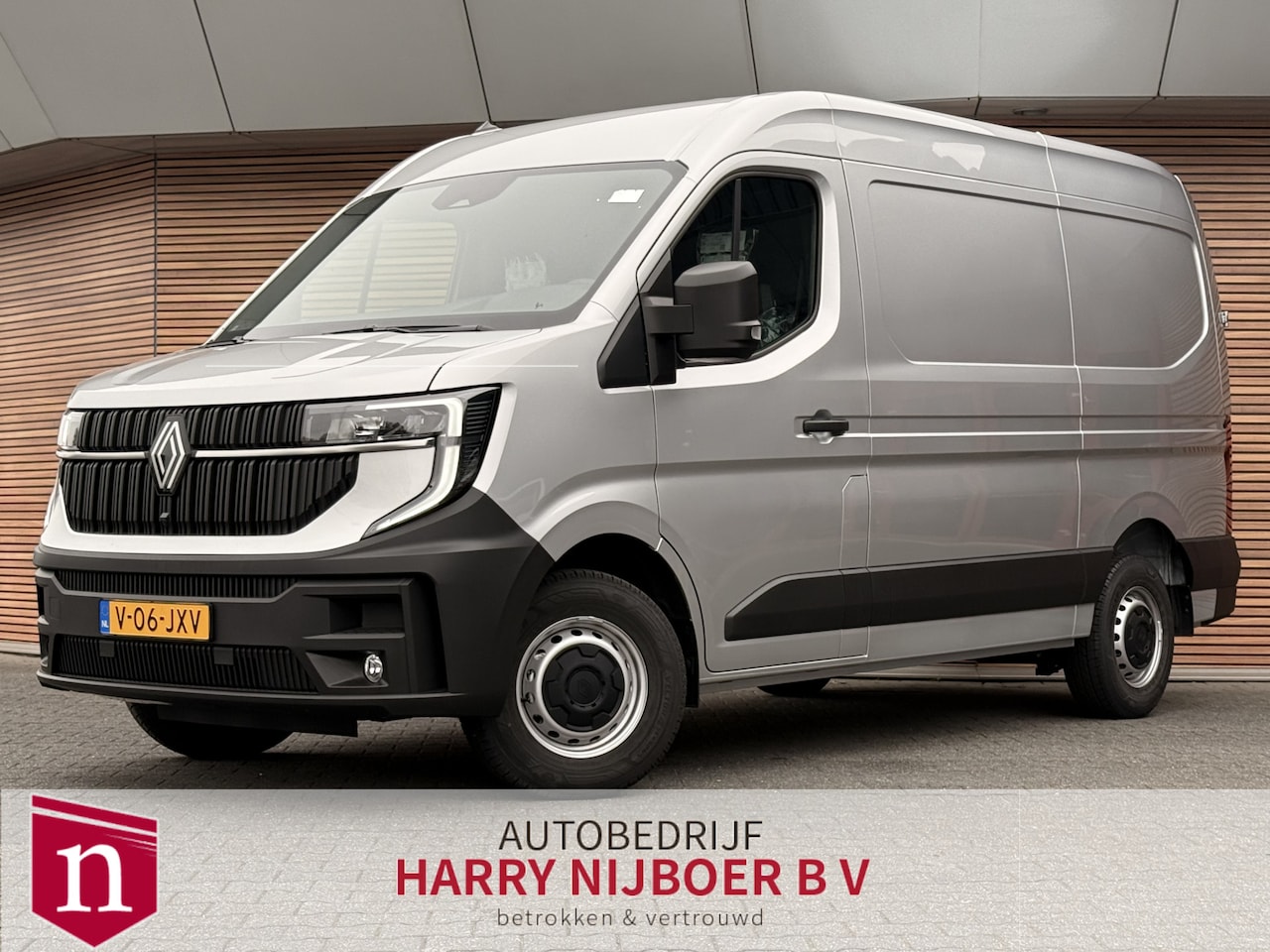 Renault Master - T35 2.0 dCi 130 L2H2 Advance Trekhaak / Navi / Clima / Camera - AutoWereld.nl