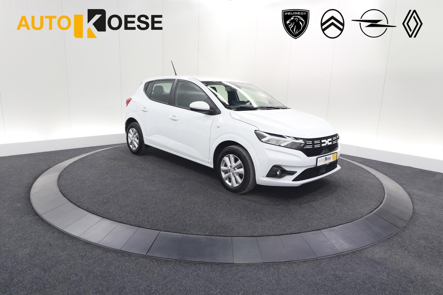 Dacia Sandero - TCe 90 CVT Expression | Parkeersensoren | Apple Carplay | Cruise Control - AutoWereld.nl