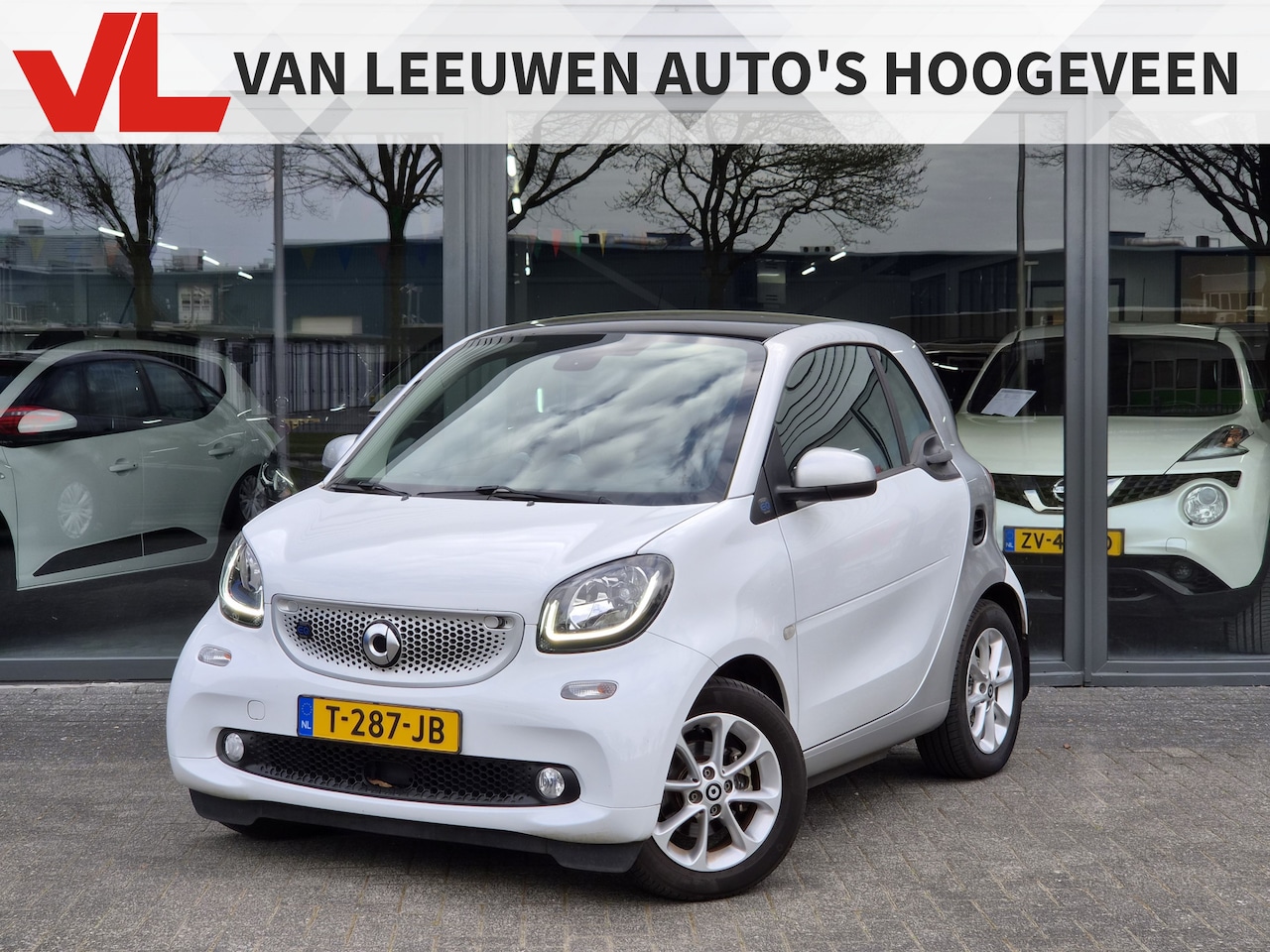 Smart Fortwo - EQ Comfort 18 kWh | Nieuwe APK | Cruise | Pano - AutoWereld.nl