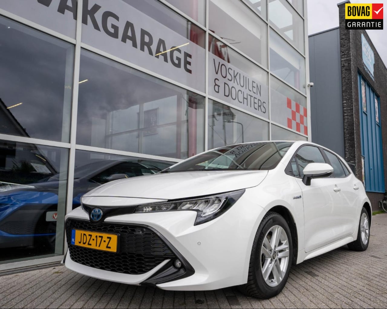 Toyota Corolla - 2.0 182pk Hybrid Dynamic | Stoelverwarming | Navigatie - AutoWereld.nl