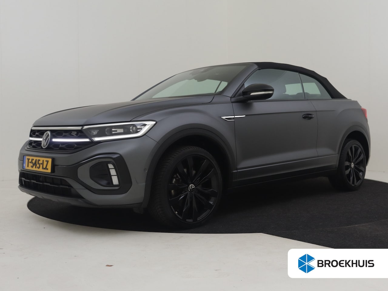 Volkswagen T-Roc Cabrio - 1.5 TSI R-Line Edition Grey 150Pk DSG/AUTO Achteruitrijcamera | Applecarplay Android auto - AutoWereld.nl