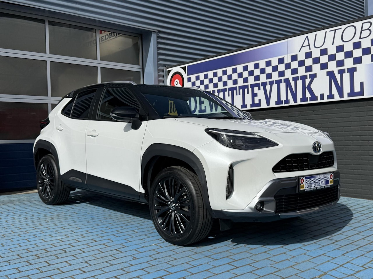 Toyota Yaris Cross - 1.5 Hybrid Adventure CRUISE STOELVER. P-CAM APPLE - AutoWereld.nl