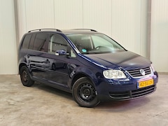 Volkswagen Touran - 1.6-16V FSI Trendline | APK | AIRCO | TREKHAAK | CRUISE CONTROL