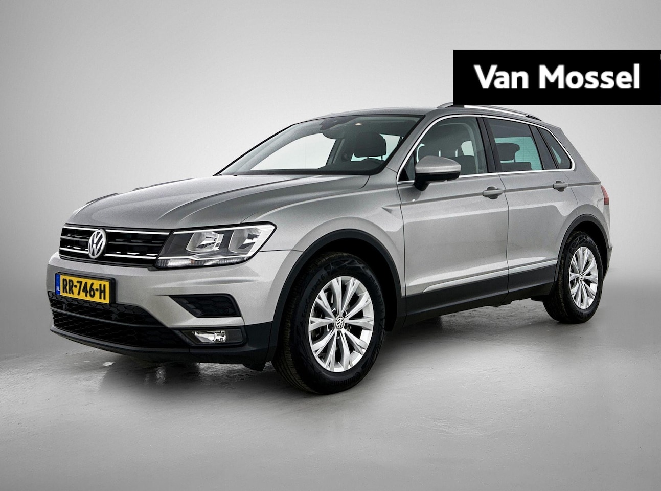 Volkswagen Tiguan - 1.4 TSI Comfortline Business 125 PK | Trekhaak | Climate Control | Parkeersensoren voor + - AutoWereld.nl