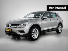 Volkswagen Tiguan - 1.4 TSI Comfortline Business 125 PK | Trekhaak | Climate Control | Parkeersensoren voor +