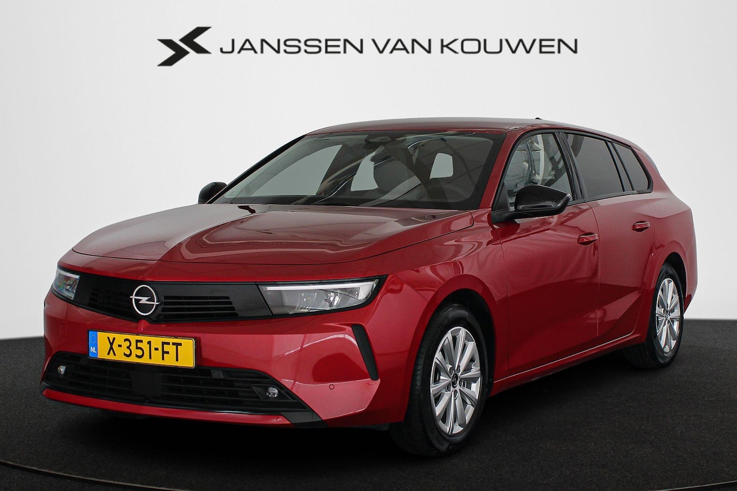 Opel Astra Sports Tourer - 1.2 Level 2 * Getint Glas * Apple Carplay & Android Auto * ECC - AutoWereld.nl