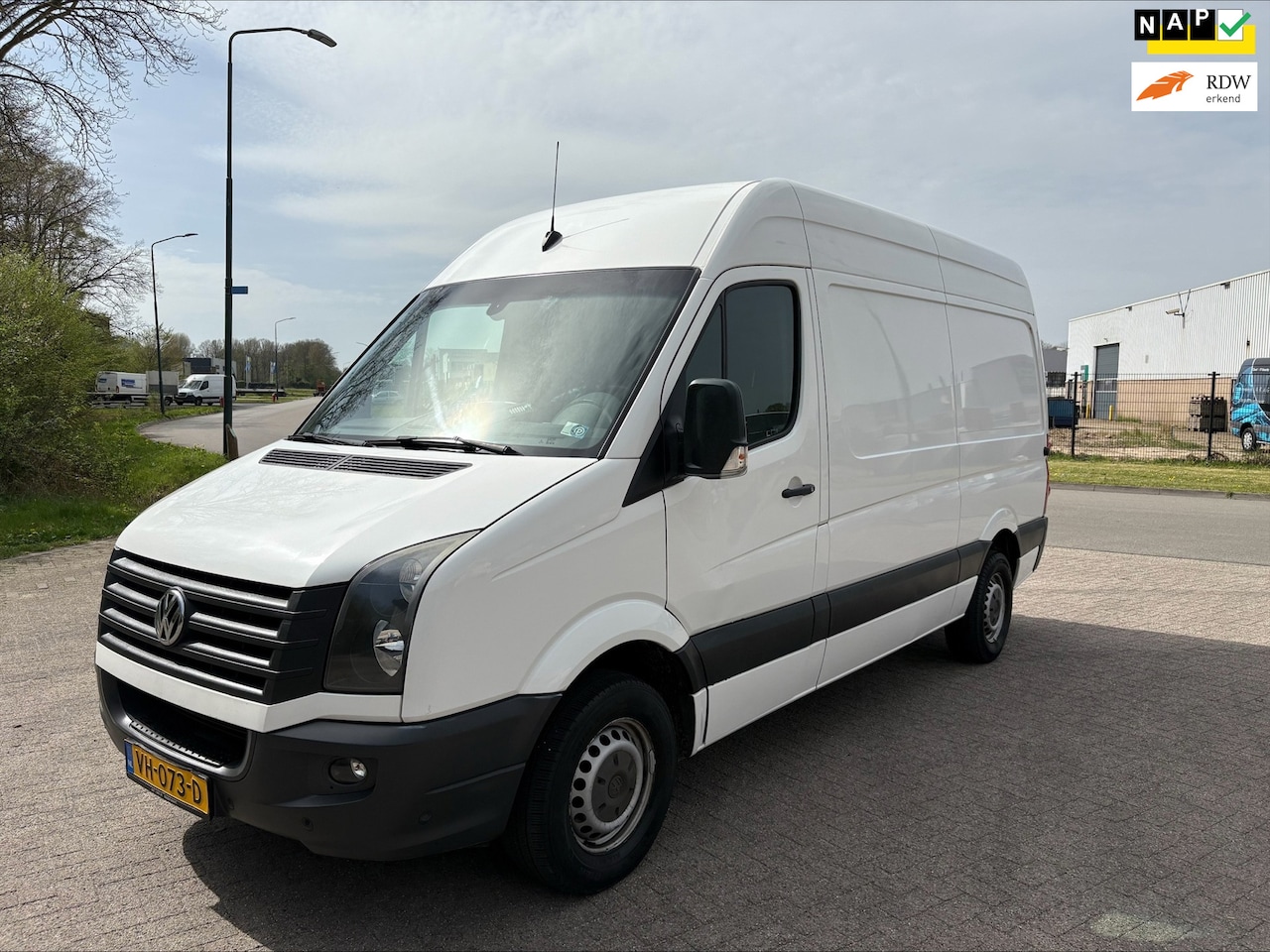 Volkswagen Crafter - 46 2.0 TDI L2H2 46 2.0 TDI L2H2 - AutoWereld.nl