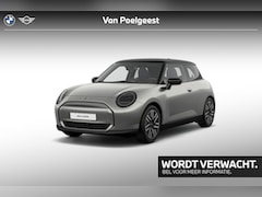 MINI Mini-Electric - Cooper 3-deurs Cooper E Classic S 40.7 kWh | 17 inch Parallel Spoke 2-tone | Opruimingsvoo