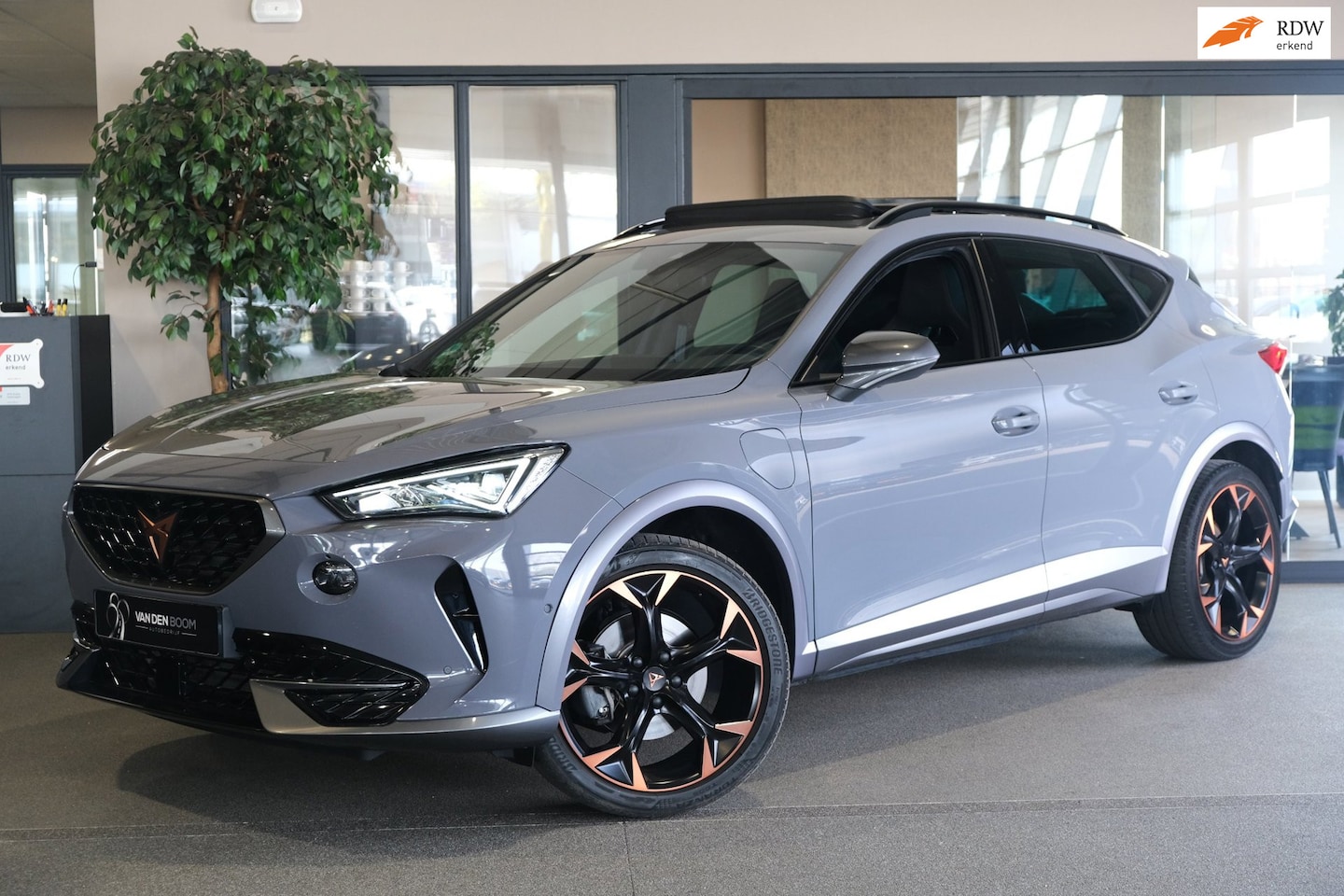 CUPRA Formentor - 1.4 e-Hybrid 204PK Pano Vol Leder Trekhaak 360Cam ACC - AutoWereld.nl