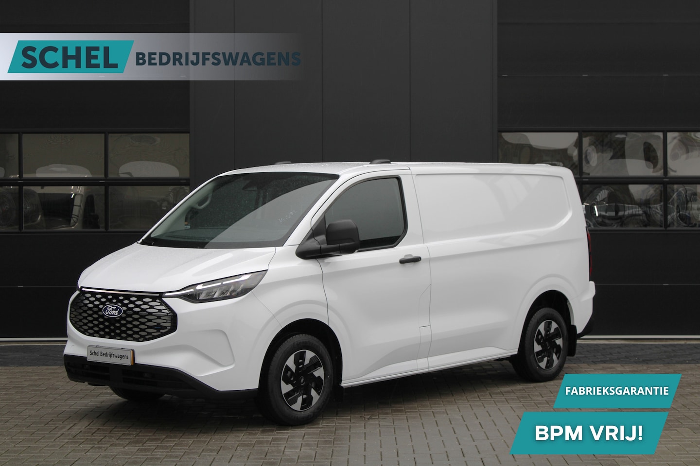 Ford Transit Custom - E-Transit 320 L1H1 Trend 65 kWh - Camera - Stoelverwarming - Carplay/Android - Rijklaar - AutoWereld.nl
