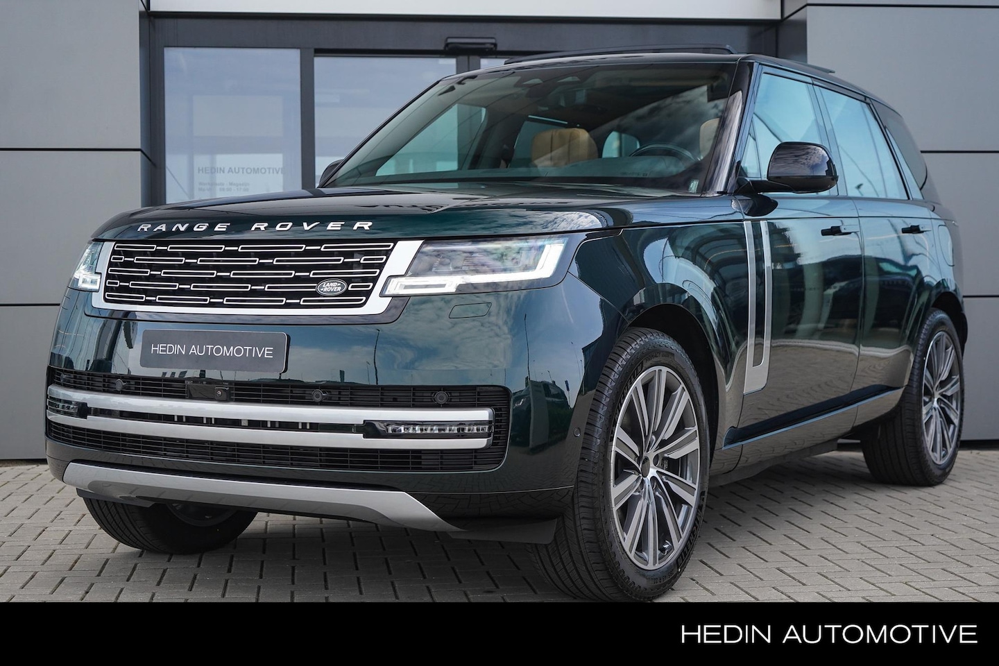 Land Rover Range Rover - P550e Autobiography PHEV l British Racing Green l Elektr. Trekhaak l Event Suite kussens - AutoWereld.nl