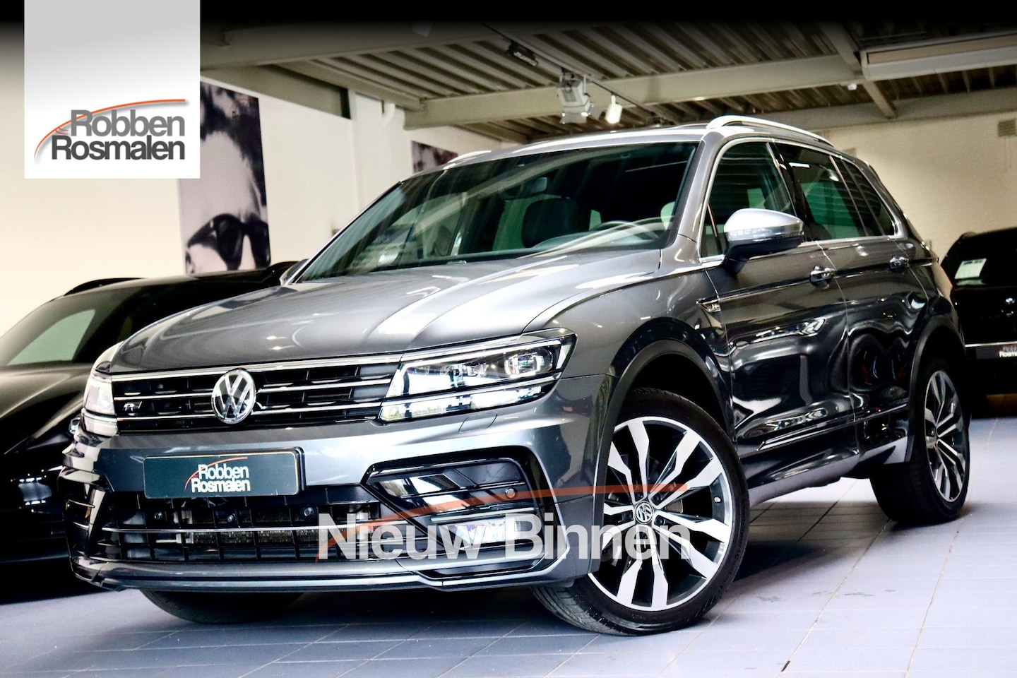 Volkswagen Tiguan - 2.0 TSI 4M R-Line PANO|STANDK|HuD|LIEFHEBBERS - AutoWereld.nl