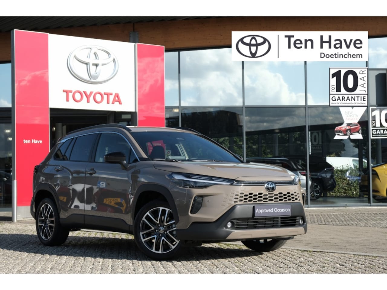 Toyota Corolla Cross - Hybrid 140 Dynamic Automaat | Apple Carplay / Android auto | P - AutoWereld.nl