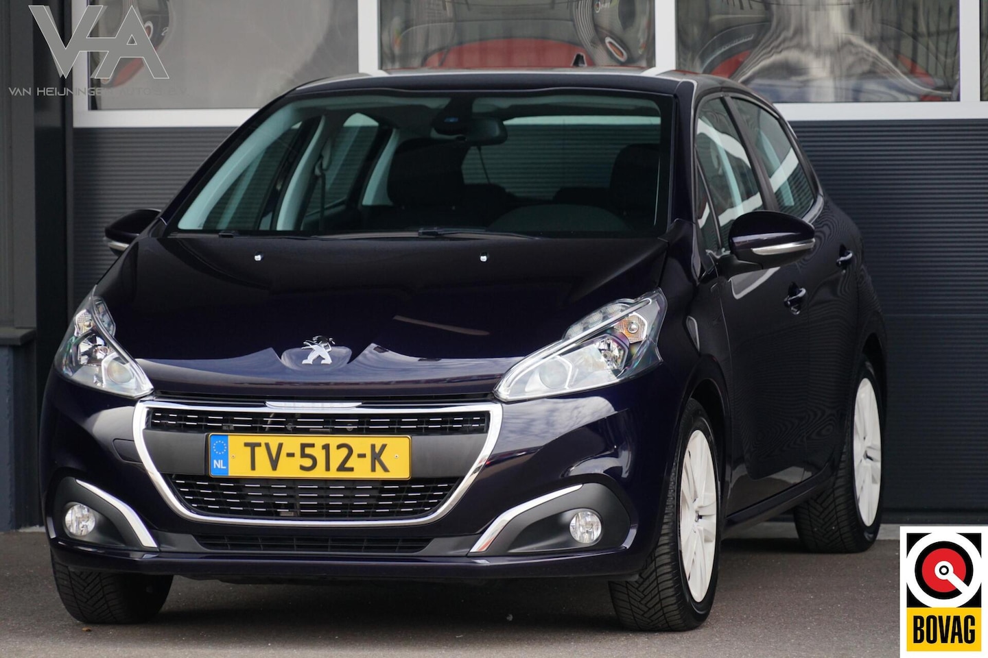 Peugeot 208 - 1.2 PureTech Signature 1.2 PureTech Signature, NL, CarPlay, PDC, cruise - AutoWereld.nl