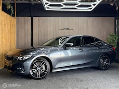 BMW 3-serie - 330i Executive Edition|Led|Pdc|Carplay|Sfeerverl