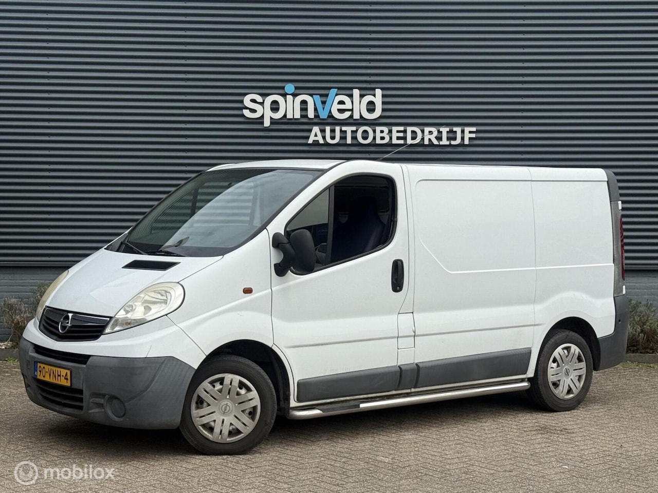 Opel Vivaro - bestel 2.0 CDTI L1H1 - Airco - Trekhaak - Apk - AutoWereld.nl