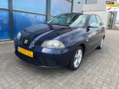 SEAT Ibiza - 1.4-16V Trendstyle - Trekhaak - AIrco - 5 deurs