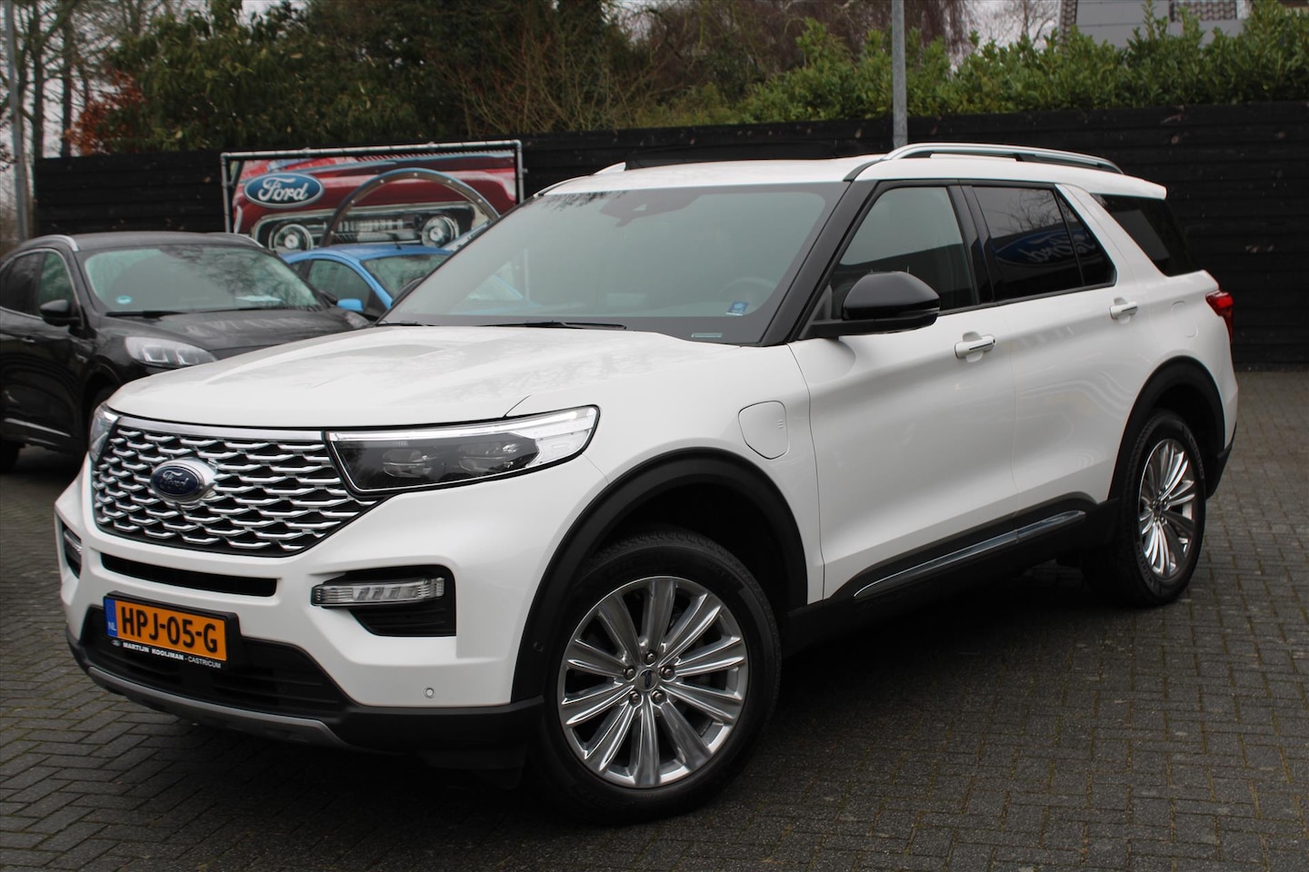 Ford Explorer - Platinum 3.0 V6 EcoBoost PHEV 457pk/336KW 10-traps Automaat - AutoWereld.nl