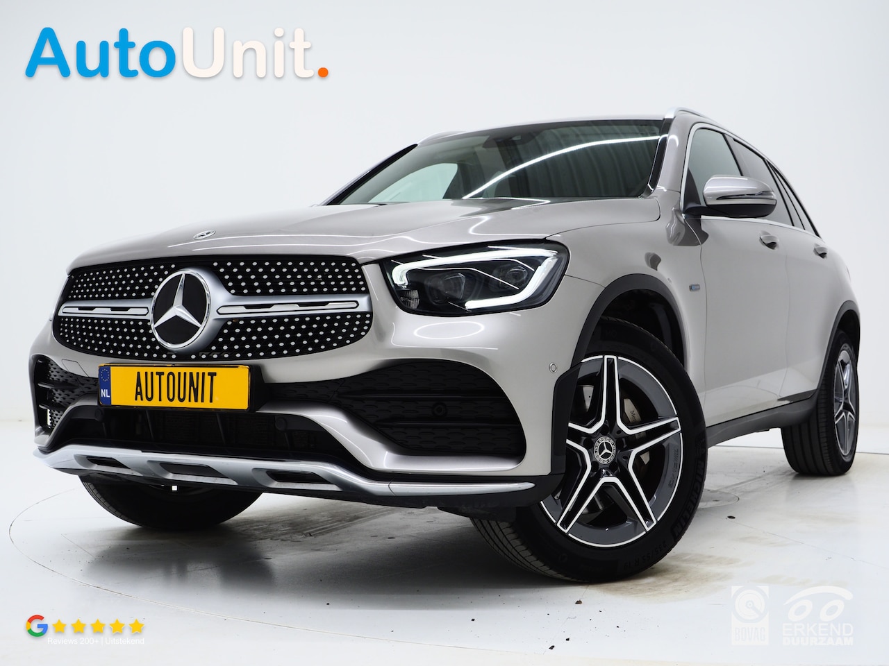 Mercedes-Benz GLC-klasse - 300e 4MATIC AMG | Panoramadak | Sfeerlicht | Camera | Sportstuur | Virtual | Stoelverwarmi - AutoWereld.nl