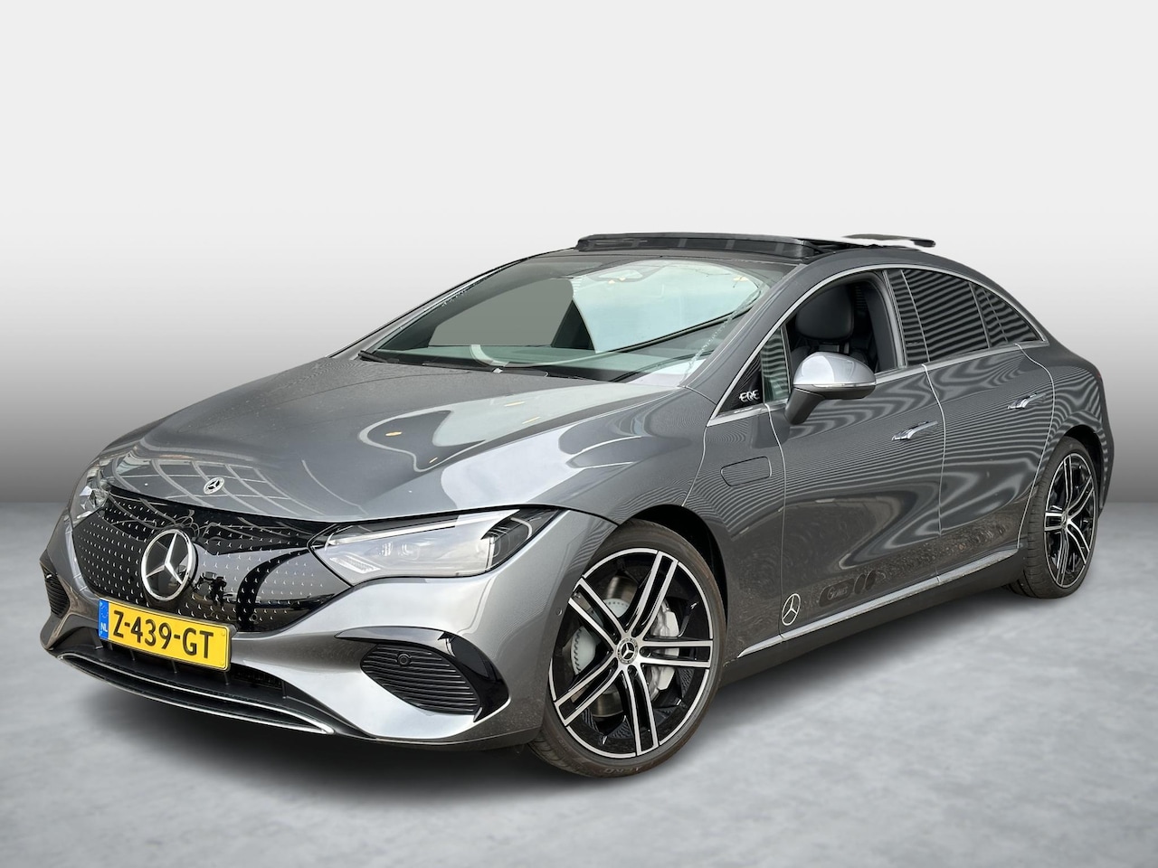 Mercedes-Benz EQE - 300 Luxury Line | Panoramadak | AIRMATIC Luchtvering | DISTRONIC Afstandsassistent | Dodeh - AutoWereld.nl