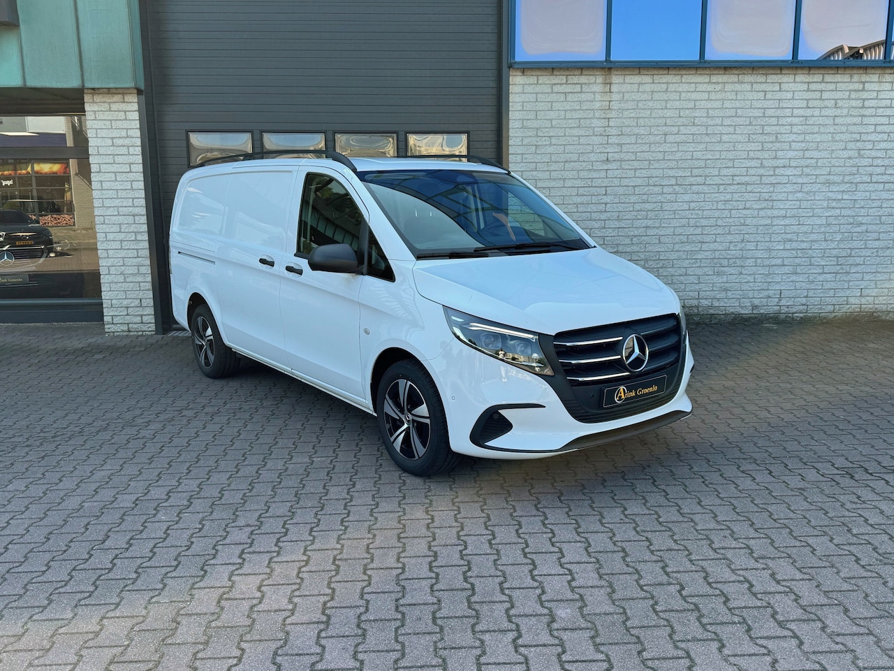 Mercedes-Benz Vito - 116 L2 Pro 2x Schuifdeur Bpm vrij Multibeam Trekhaak 2.5T Afneembaar Smartphone integratie - AutoWereld.nl
