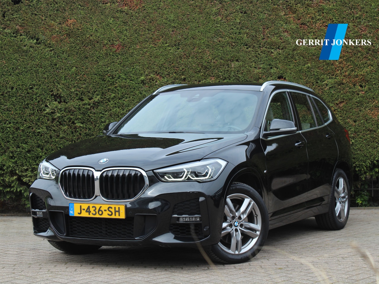 BMW X1 - sDrive20i High Executive Edition M Sport | Trekhaak | Camera - AutoWereld.nl