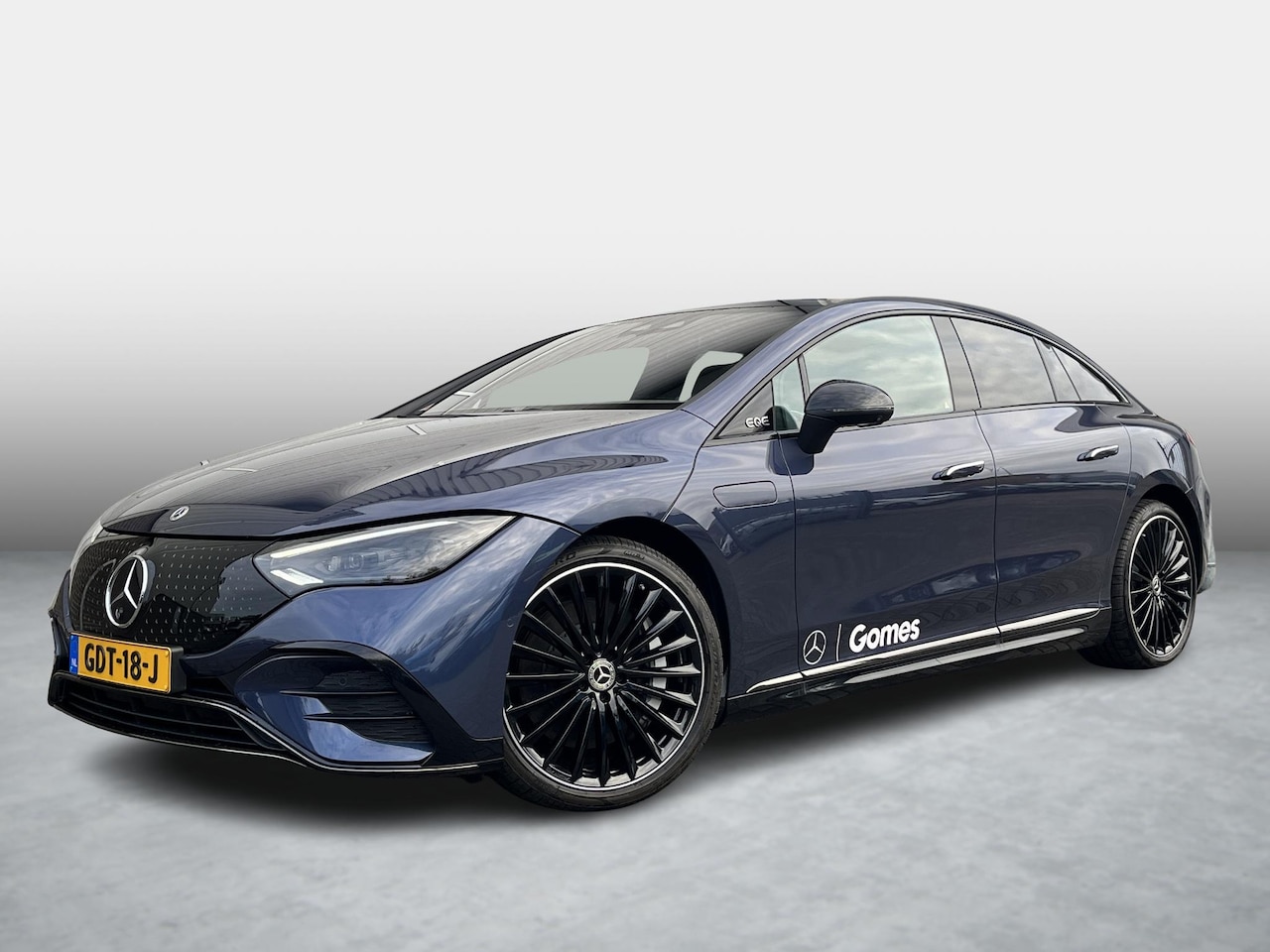 Mercedes-Benz EQE - 350 AMG Line | Night Pakket | Panoramadak | Rijassistentie Pakket Plus | AIRMATIC Luchtver - AutoWereld.nl