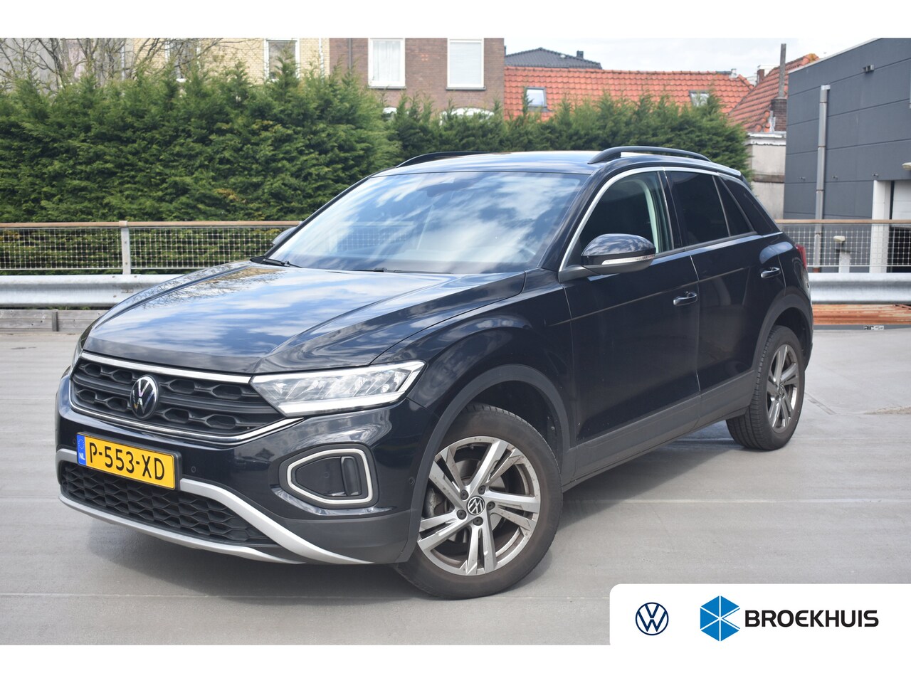 Volkswagen T-Roc - 1.0 TSI 110PK Life | CAMERA | APP. CONNECT | ADAPT. CRUISE | NAVIGATIE | FULL LED | DAB+ - AutoWereld.nl