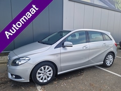 Mercedes-Benz B-klasse - 200 Ambition Climatronic, Pdc , Trekhaak, Navigatie , cruise controll