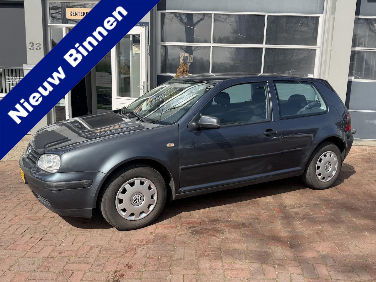 Volkswagen Golf - 1.6 Airco,Trekhaak,Cv,Cruise Nu 1499,- - AutoWereld.nl