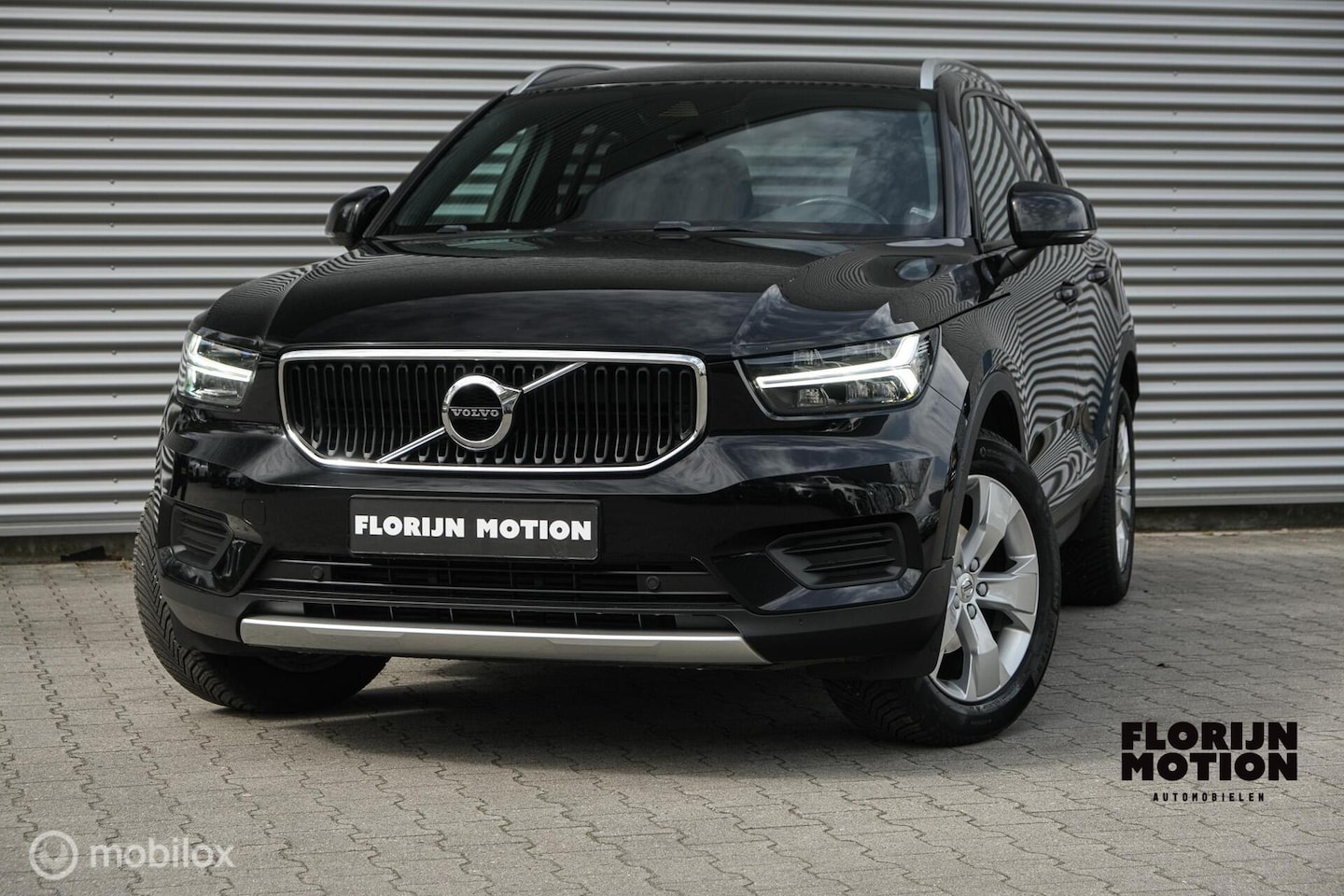 Volvo XC40 - 1.5 T3 Momentum | Trekhaak | Cruisecontrol | All seasons | Sportstoelen | PDC | Volledig o - AutoWereld.nl