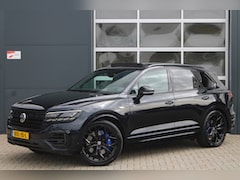 Volkswagen Touareg - 3.0 TSi eHybrid 462pk 4MOTION R | Pano | HUD | Luchtvering | Massage | Elek. trekhaak