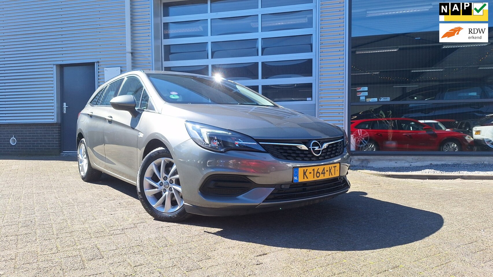 Opel Astra Sports Tourer - 1.2 Business Elegance/Trekhaak/Led/Camera/Pdc V/A/Enz - AutoWereld.nl