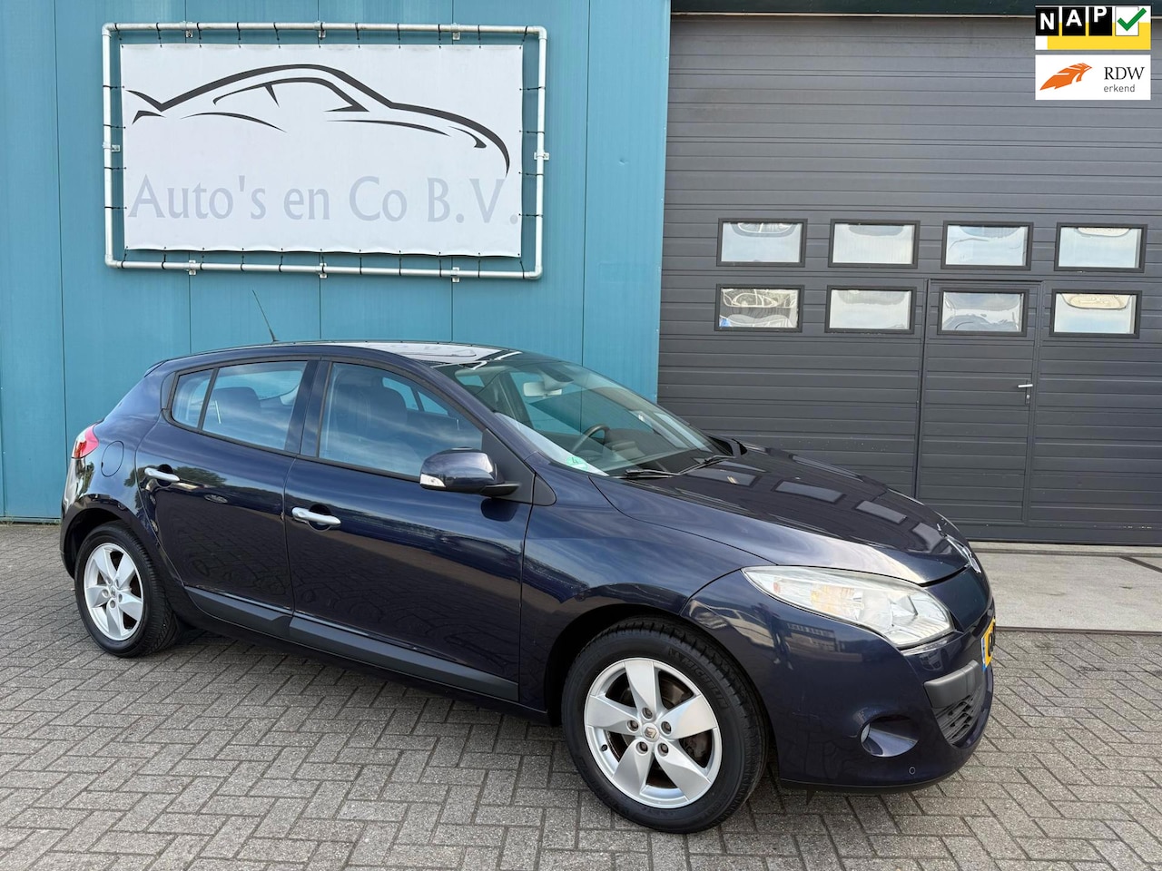 Renault Mégane - 1.6 Sélection Business Sport 5-drs Navigatie Clima Cruise 16" Pdc 144512 km NL Auto NAP In - AutoWereld.nl