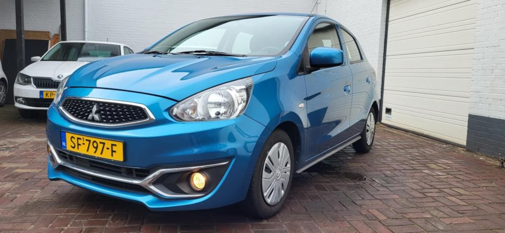 MITSUBISHI SPACE STAR