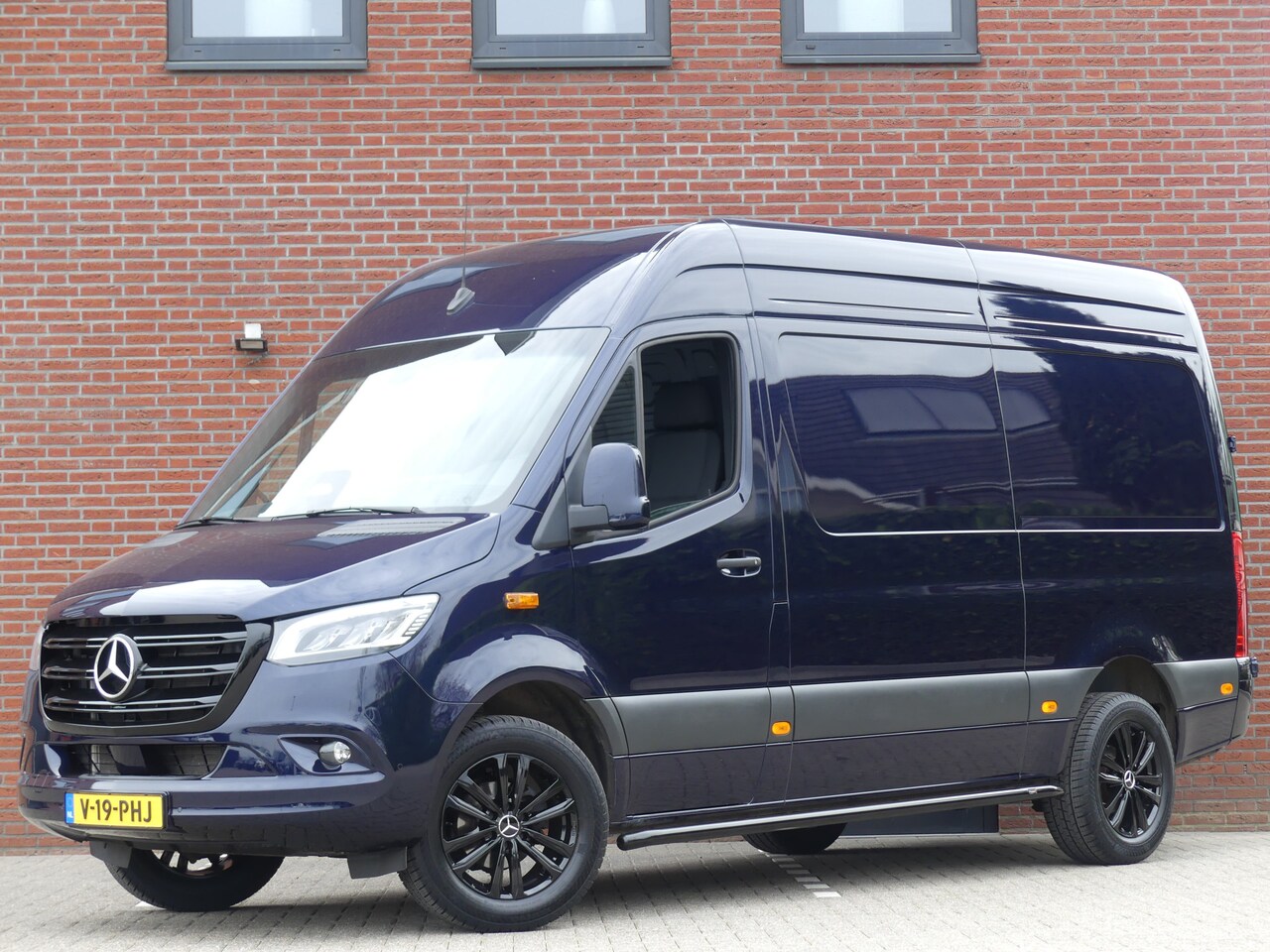 Mercedes-Benz Sprinter - 317 CDI L2H2 LED/Camera/Navigatie - AutoWereld.nl