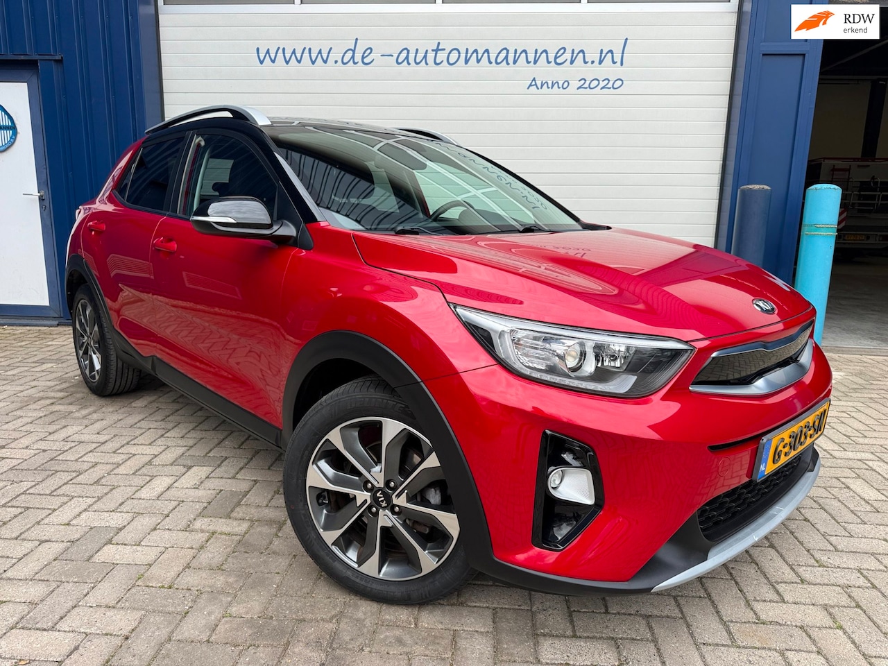 Kia Stonic - 1.0 T-GDi 100pk DynamicPlusLine 5-drs / ECC / CRUISE / NAVI / APPLE CARPLAY / CAMERA - AutoWereld.nl
