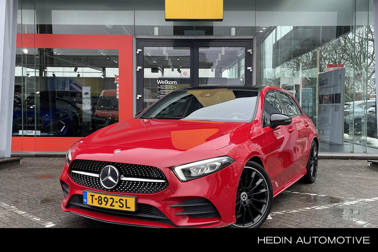 Mercedes-Benz A-klasse - 200 Business Solution AMG Upgrade | Panoramadak | Wide Screen | Automaat | Nav | - AutoWereld.nl