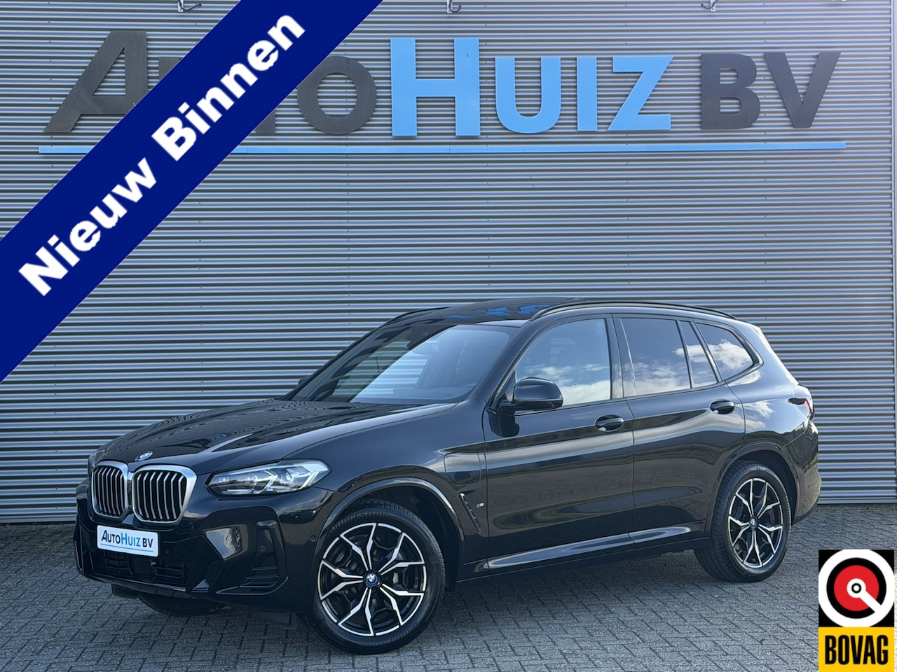 BMW X3 - xDrive30e High Executive M Sport Panoramadak 19 Inch LED Keyless Entry Elek. Stoelverstell - AutoWereld.nl